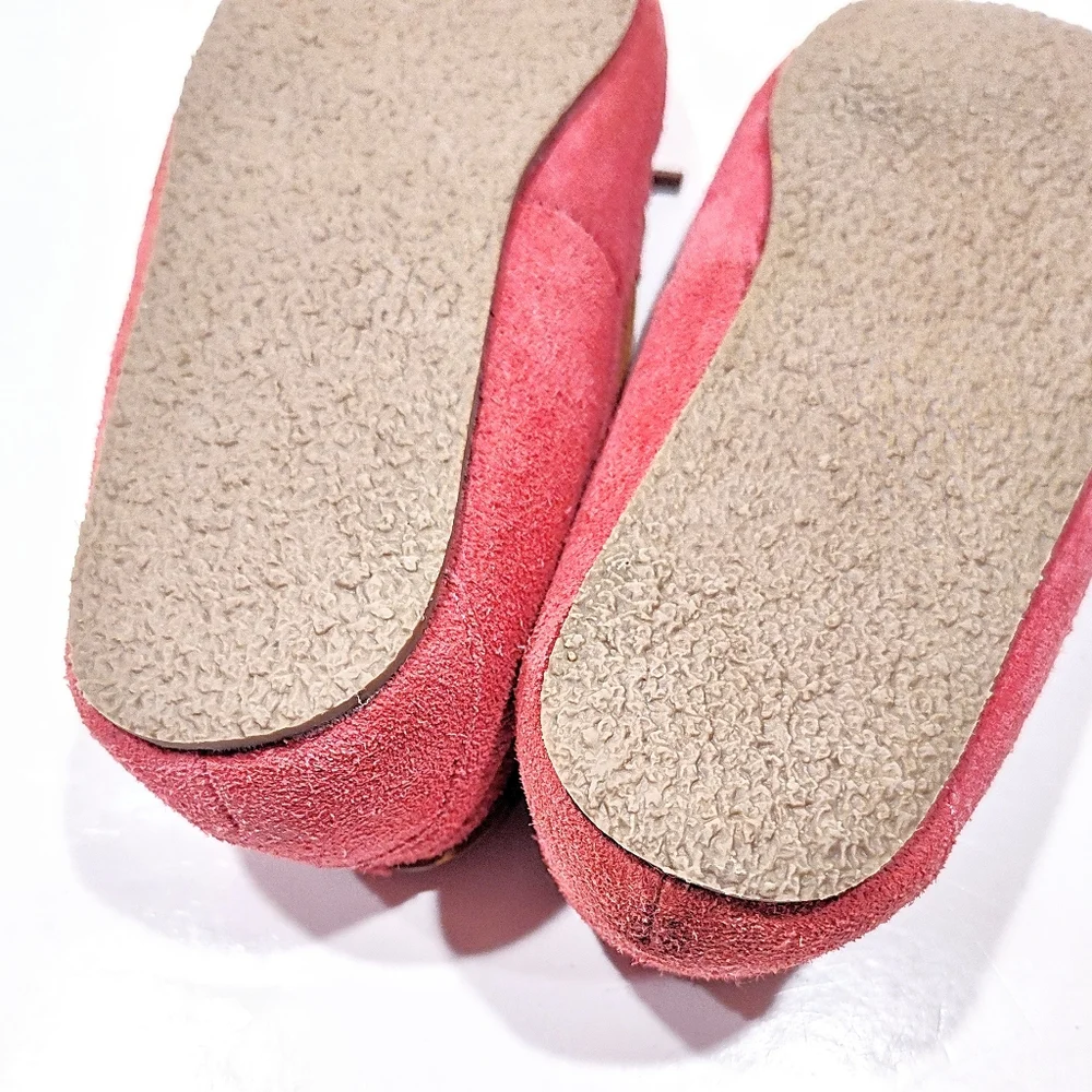 Minnetonka Cassie Pink Slippers Moccasins Girls Size 3 Suede Leather Slip Ons